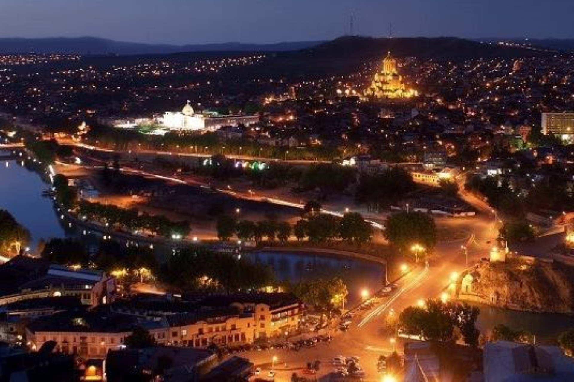 Tbilissi - Hauptstadt zwischen Orient und Okzident